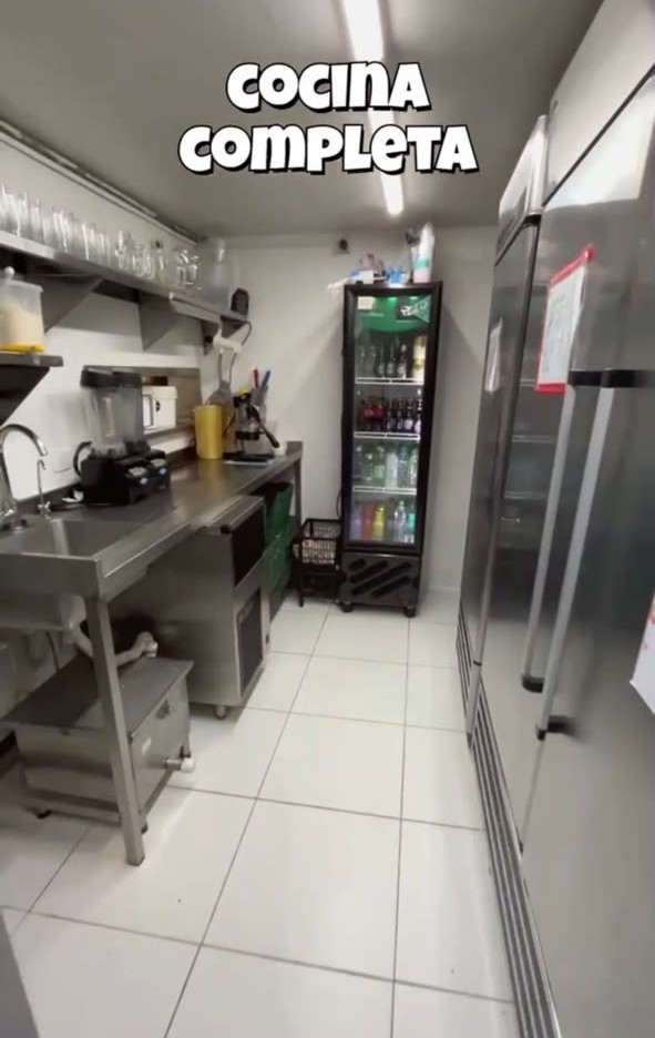 Equipos y área de cocina